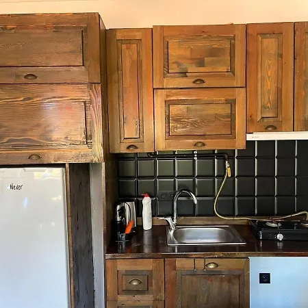 Authentic Greek House In A Location Apartment Eskiomerler