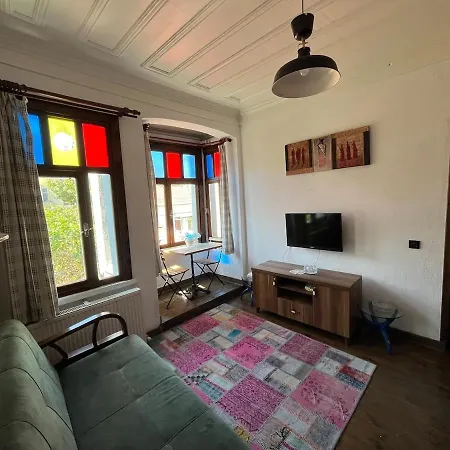 Authentic Greek House In A Location * Eskiomerler